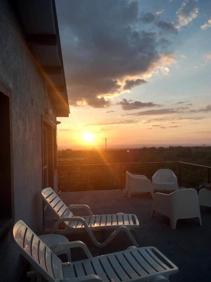 Anubis Aparthotel Villa de Merlo Ngoại thất bức ảnh